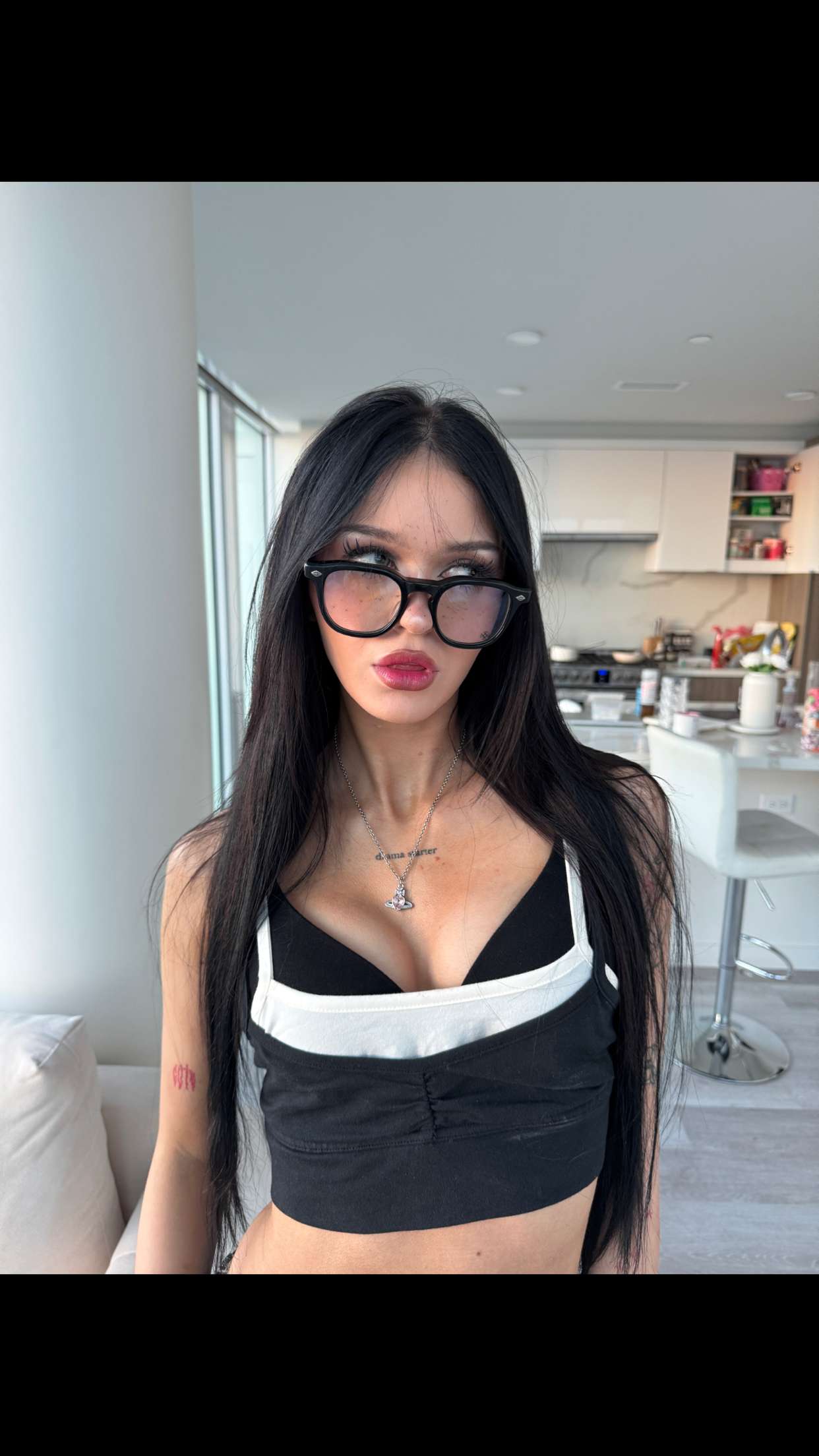 notnevaaadaa snapchat image archive image