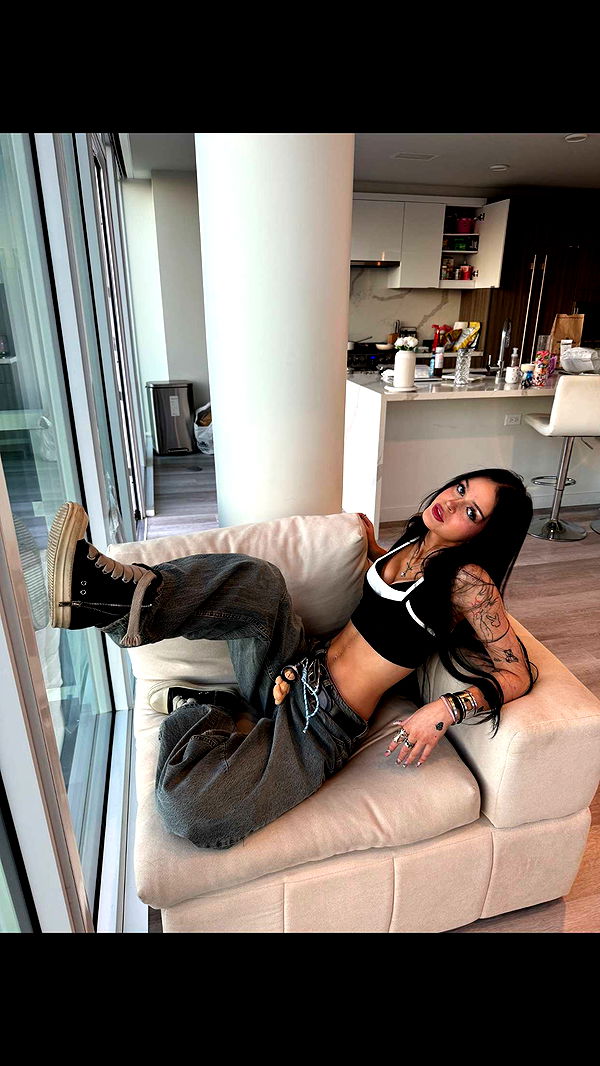 notnevaaadaa image ~ Altpins