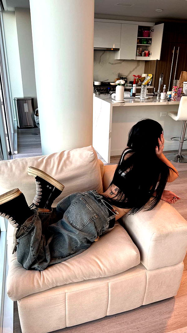 notnevaaadaa image ~ Altpins