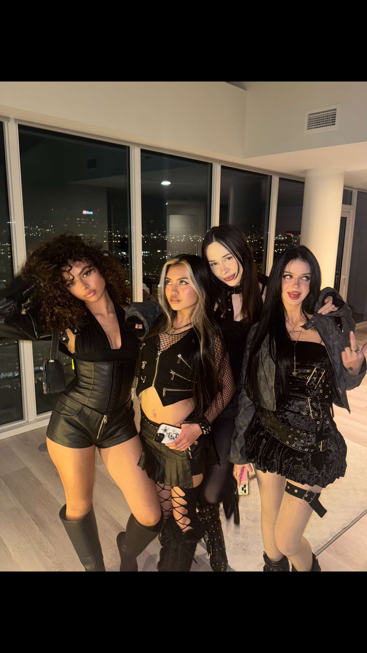 notnevaaadaa snapchat image archive image