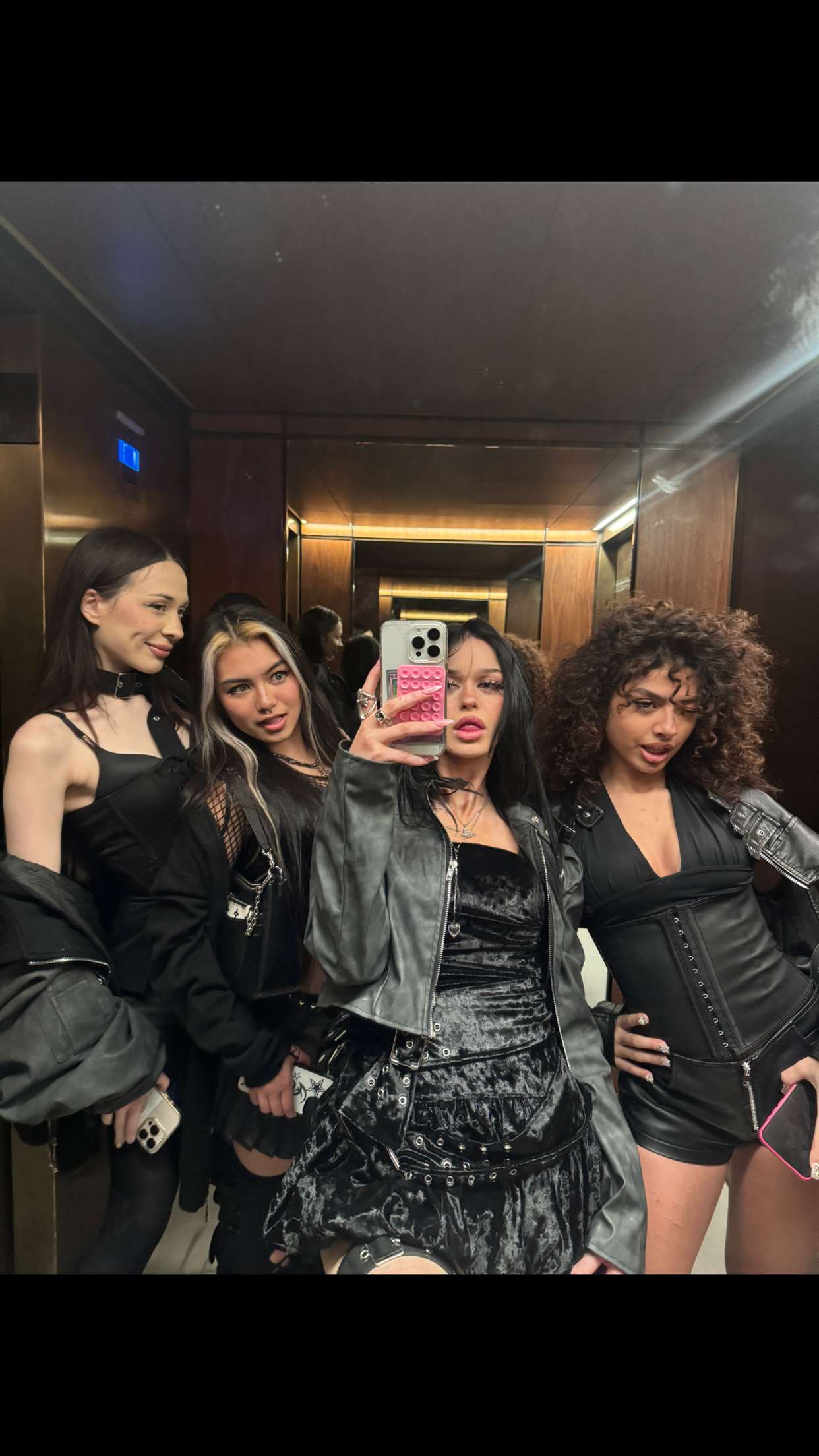 notnevaaadaa snapchat image archive image