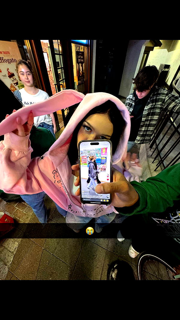 notnevaaadaa image ~ Altpins