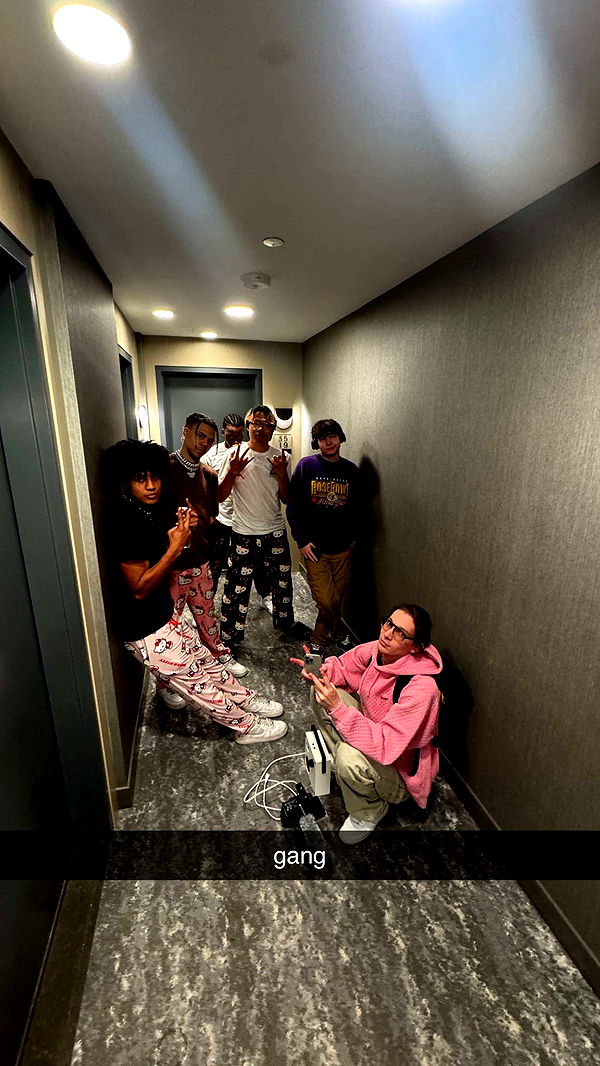 notnevaaadaa image ~ Altpins