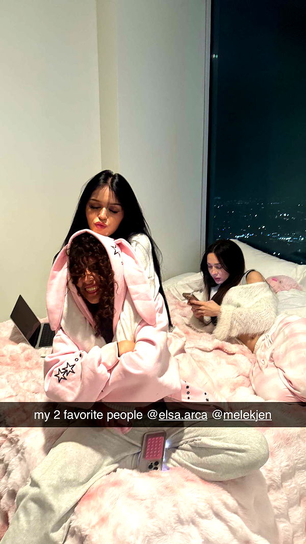 notnevaaadaa image ~ Altpins