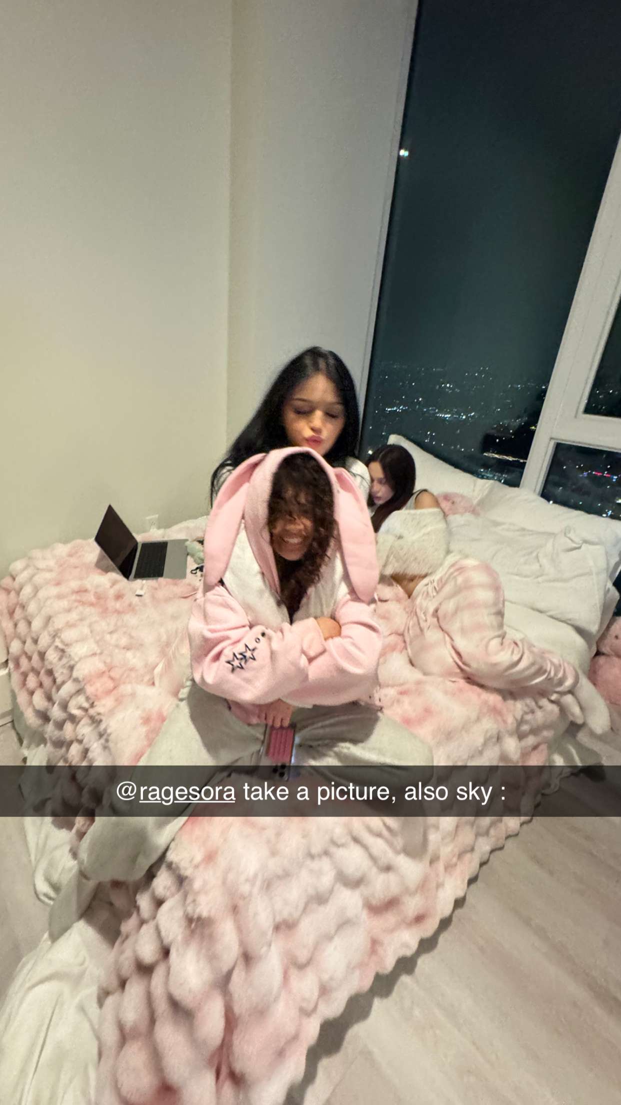 notnevaaadaa snapchat image archive image