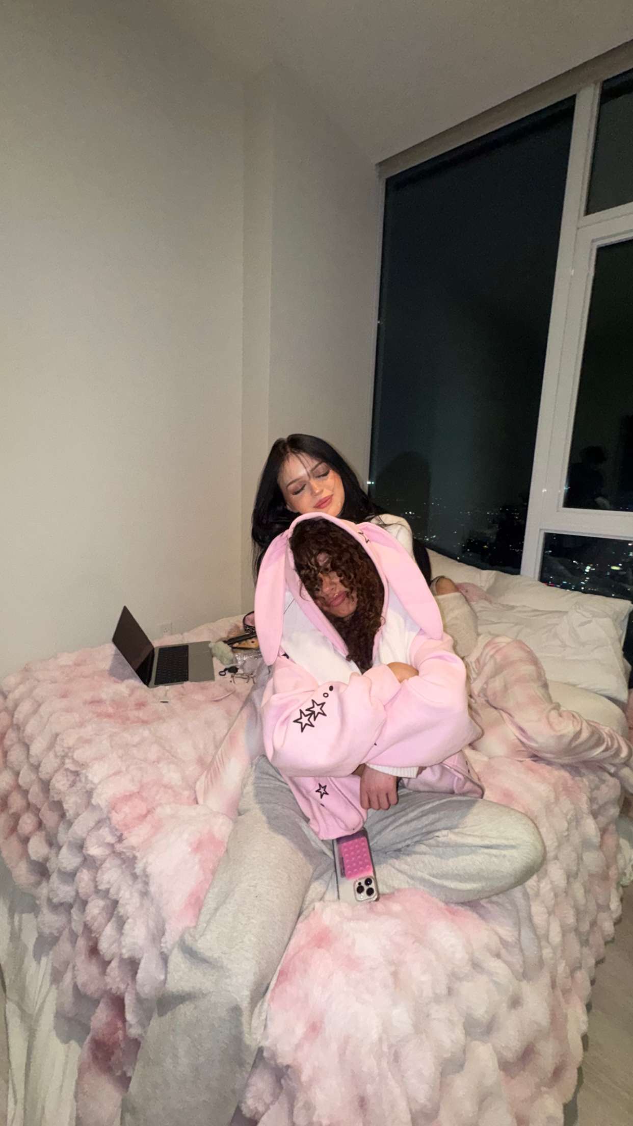 notnevaaadaa snapchat image archive image