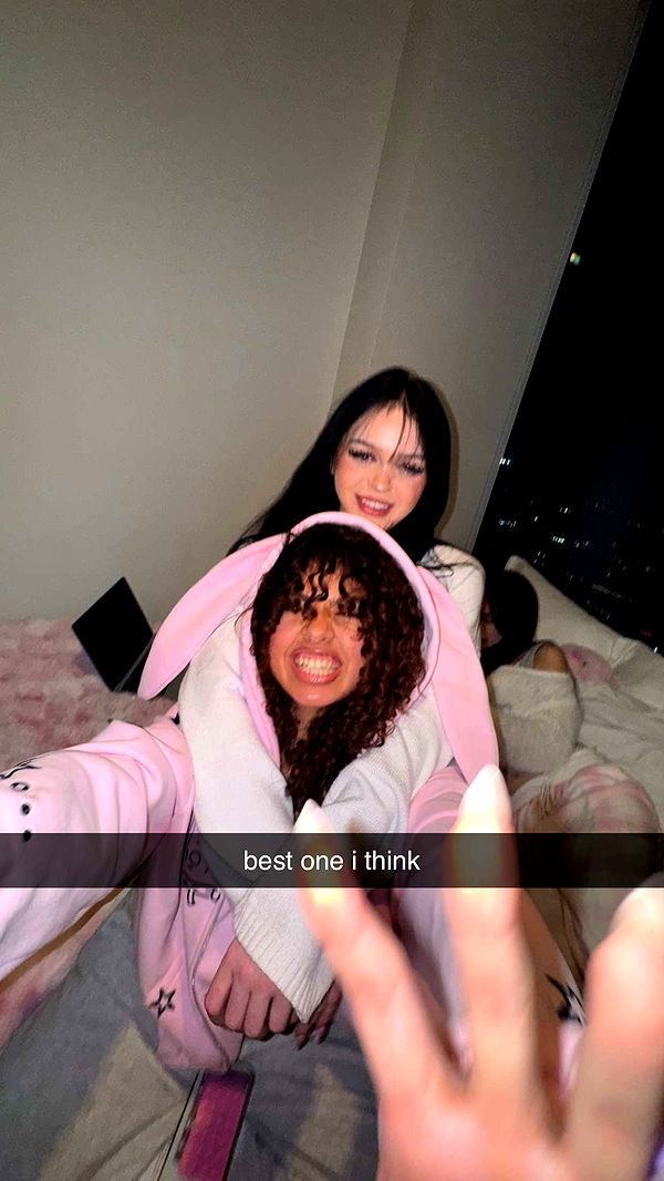 notnevaaadaa image ~ Altpins