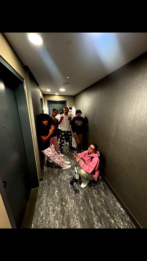 notnevaaadaa image ~ Altpins