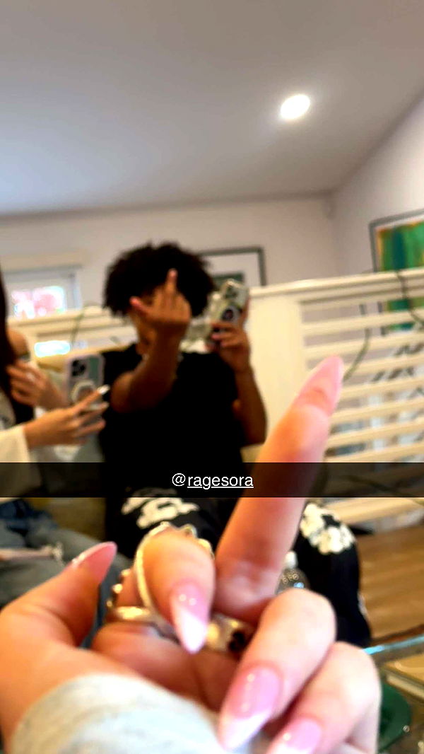 notnevaaadaa image ~ Altpins