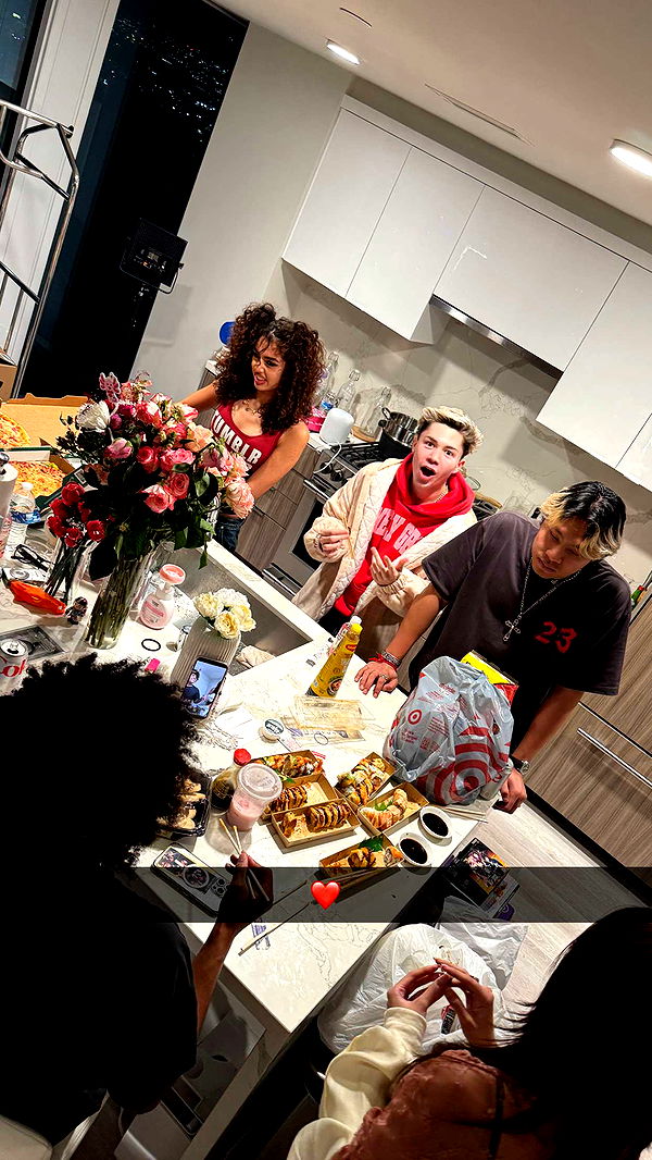 notnevaaadaa image ~ Altpins