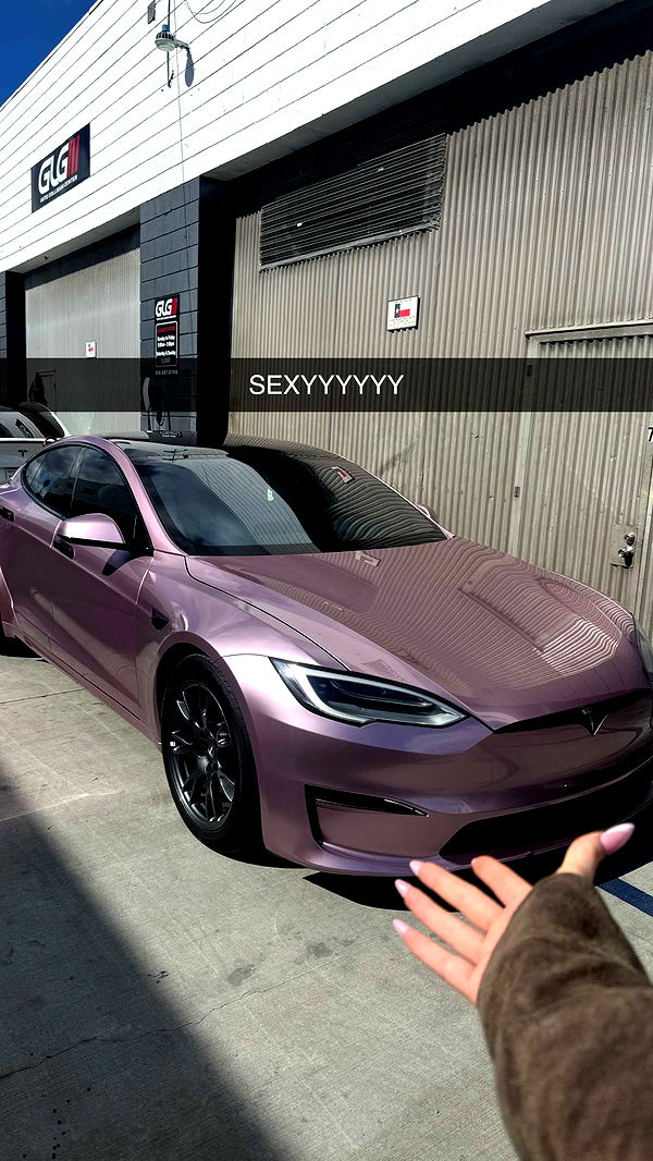 notnevaaadaa image ~ Altpins