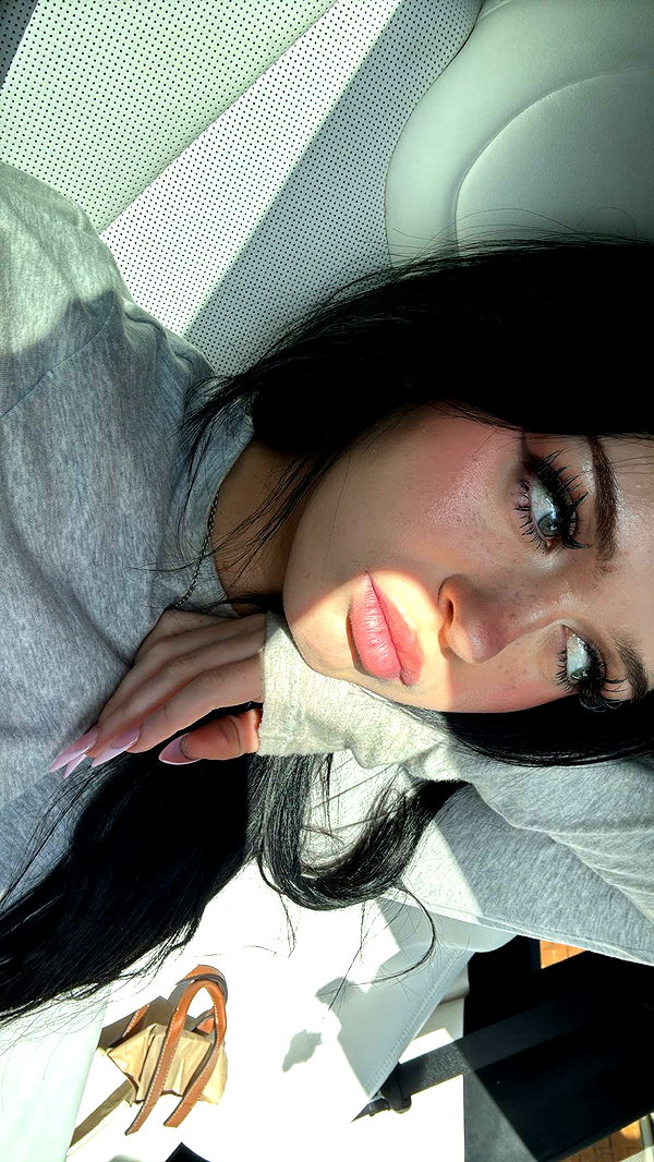 notnevaaadaa image ~ Altpins