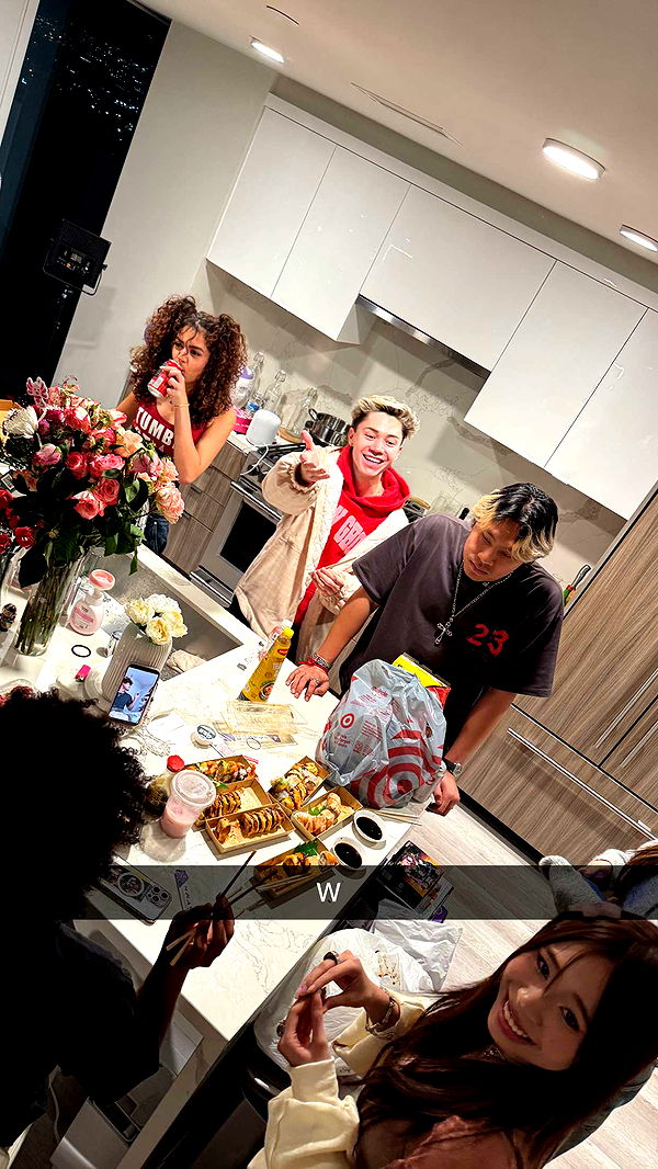 notnevaaadaa image ~ Altpins