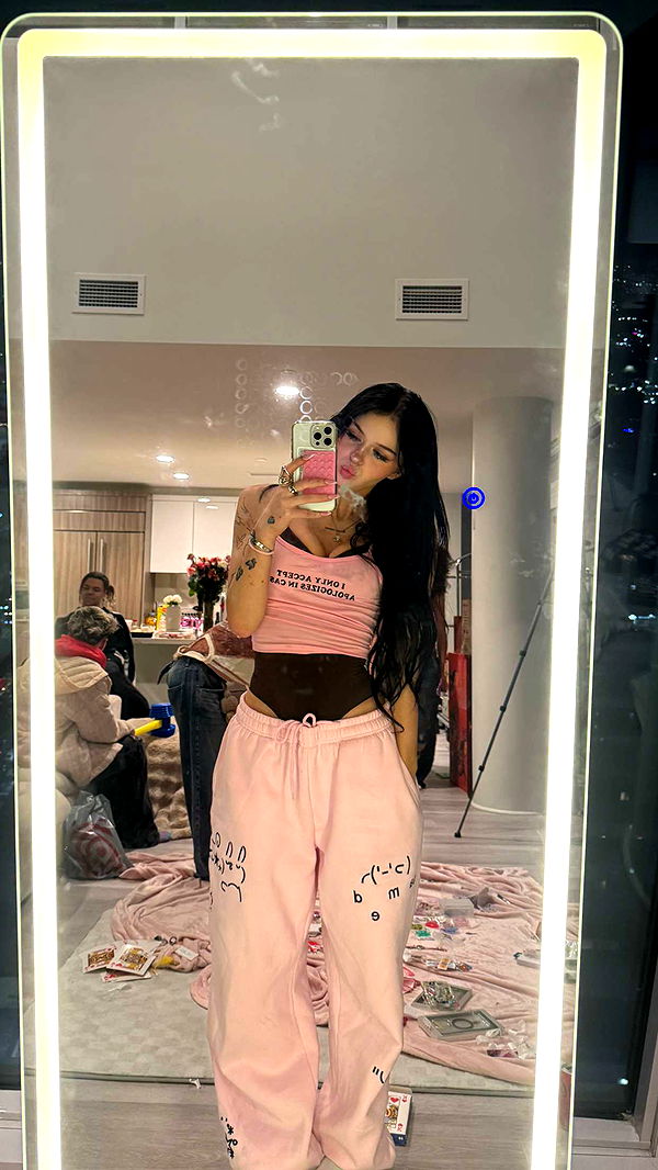 notnevaaadaa image ~ Altpins