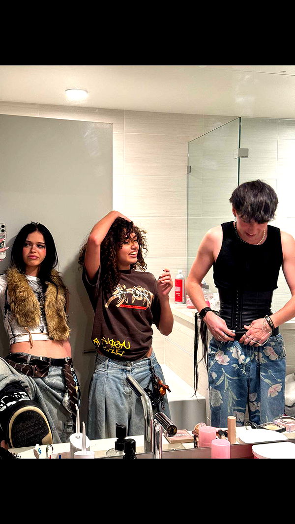 notnevaaadaa image ~ Altpins