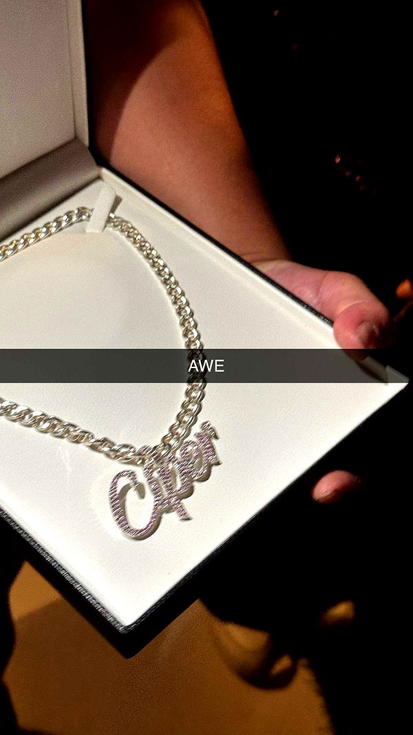 notnevaaadaa image ~ Altpins