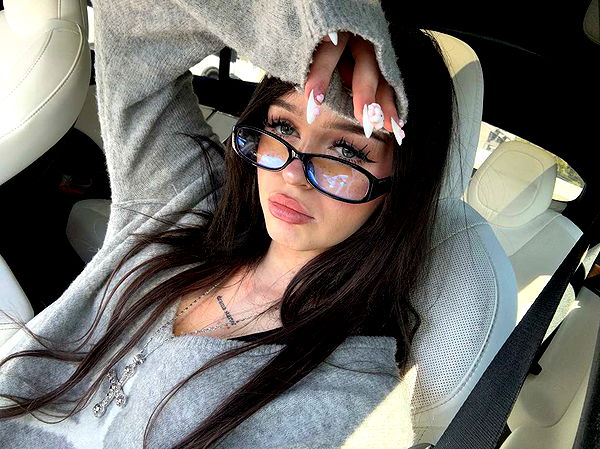 notnevaaadaa image ~ Altpins