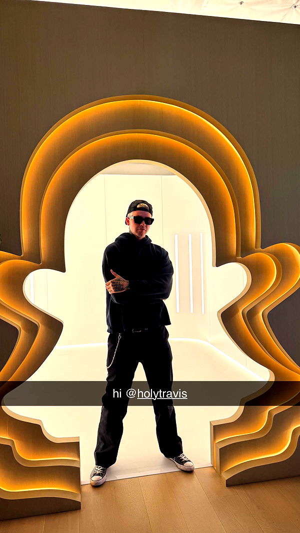 notnevaaadaa image ~ Altpins