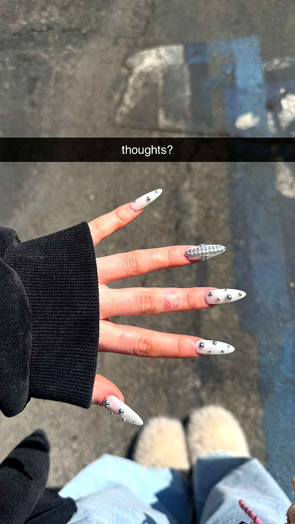 notnevaaadaa image ~ Altpins