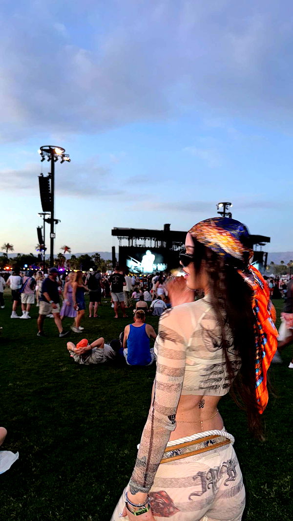 notnevaaadaa image ~ Altpins