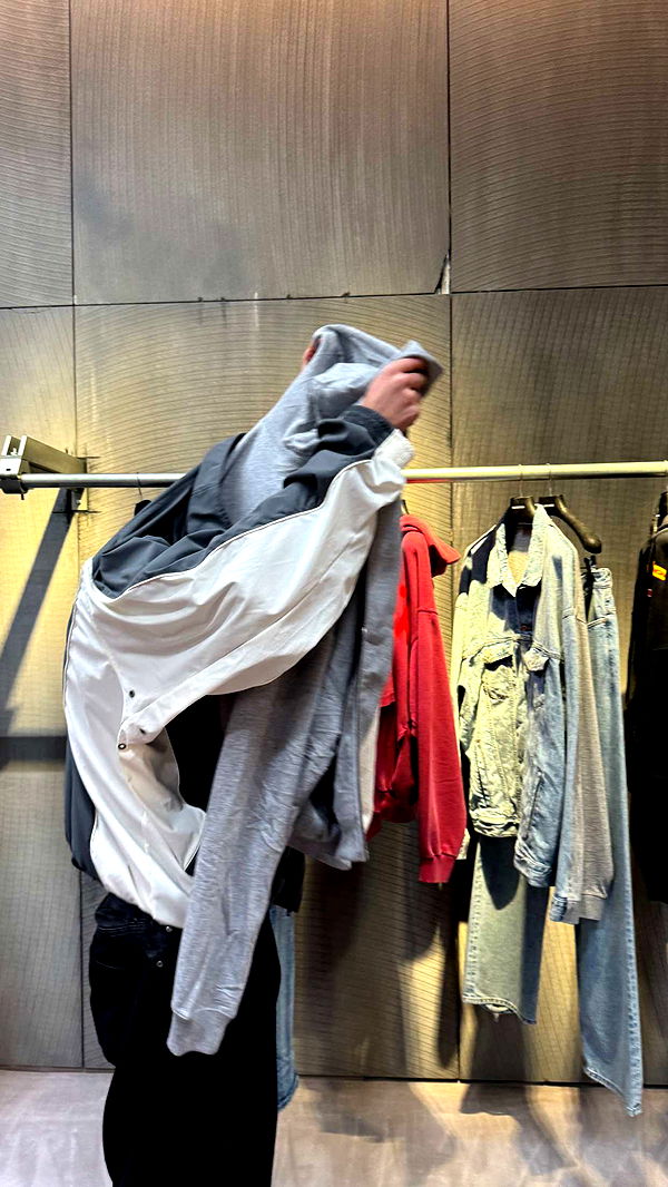 notnevaaadaa image ~ Altpins