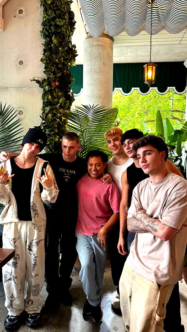 notnevaaadaa image ~ Altpins