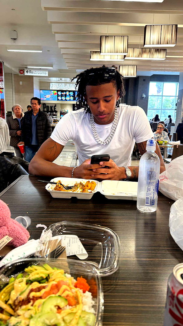 notnevaaadaa image ~ Altpins