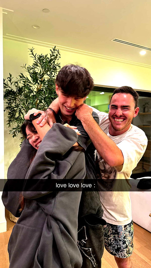 notnevaaadaa image ~ Altpins