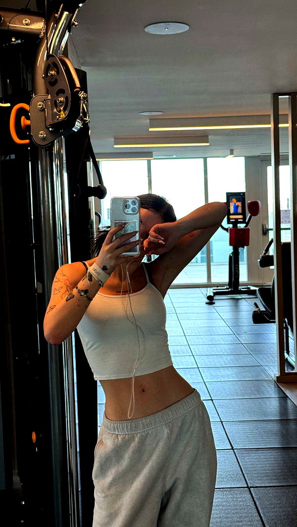 notnevaaadaa image ~ Altpins