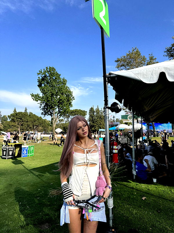 notnevaaadaa image ~ Altpins