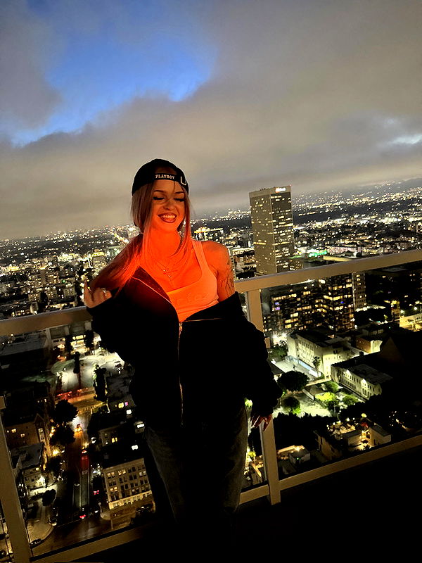 notnevaaadaa image ~ Altpins