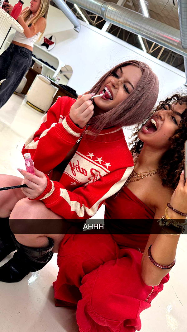 notnevaaadaa image ~ Altpins