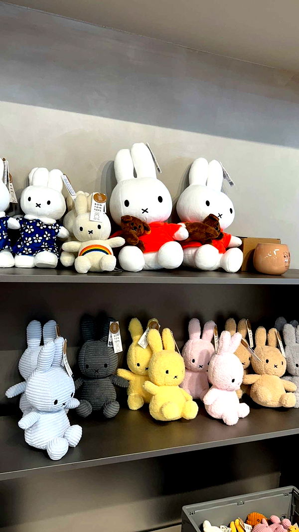 notnevaaadaa image ~ Altpins