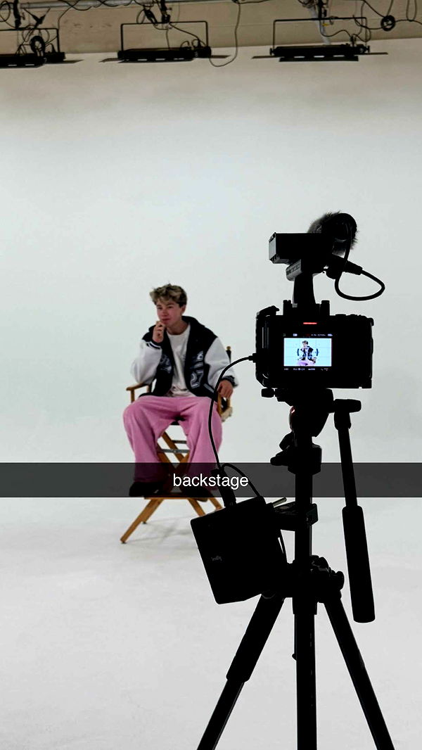 notnevaaadaa image ~ Altpins