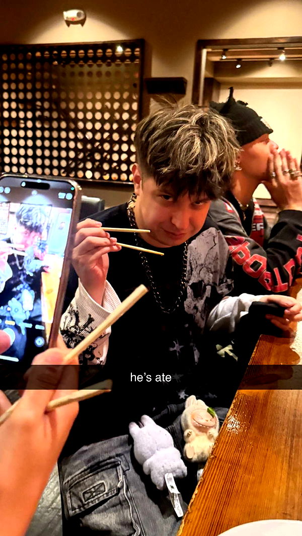 notnevaaadaa image ~ Altpins