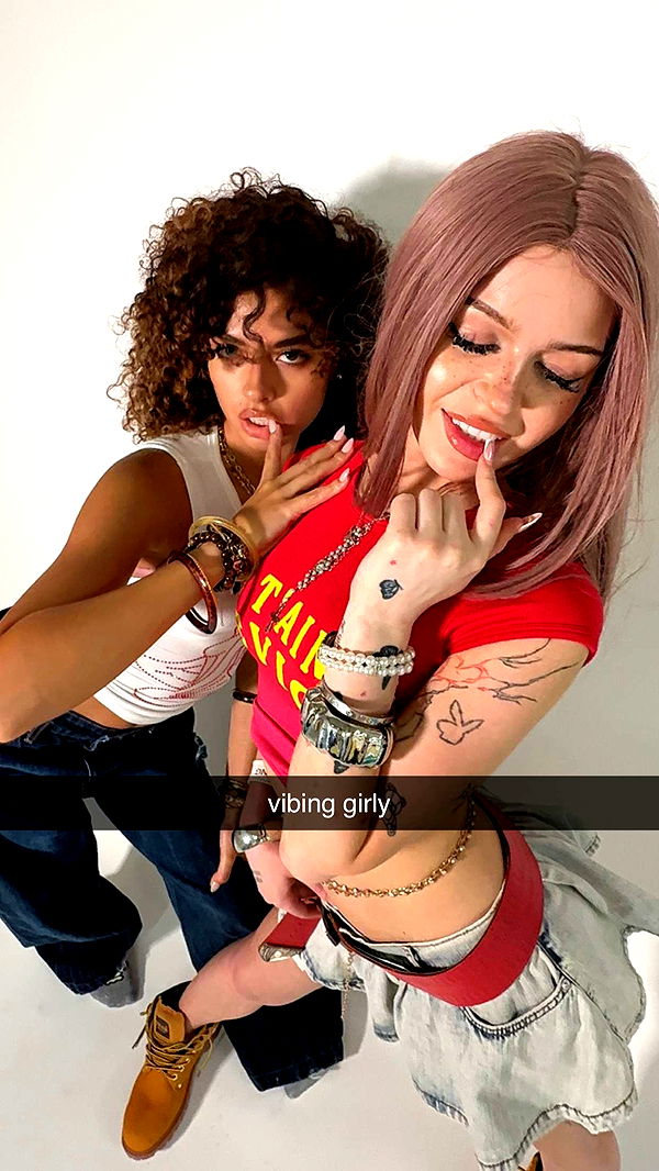 notnevaaadaa image ~ Altpins