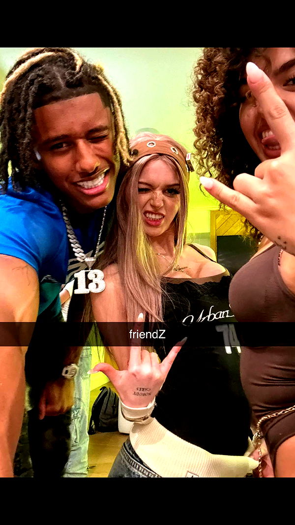 notnevaaadaa image ~ Altpins