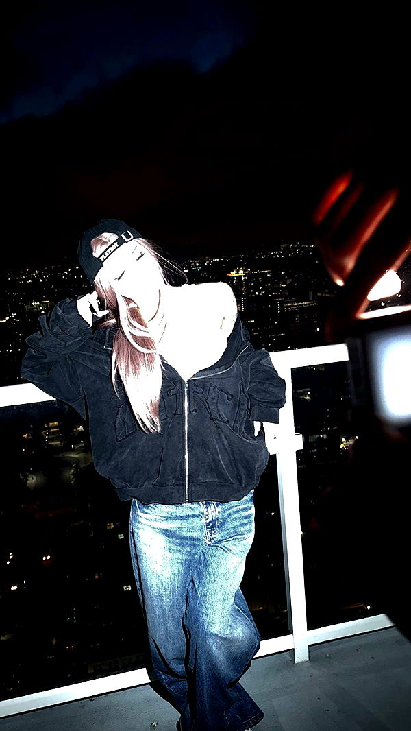 notnevaaadaa image ~ Altpins