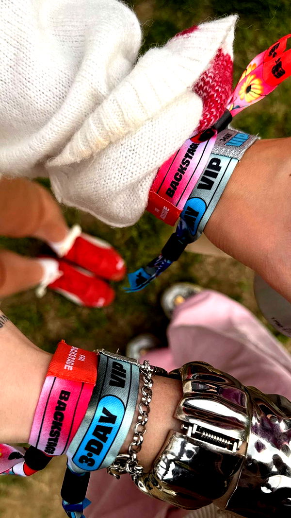 notnevaaadaa image ~ Altpins