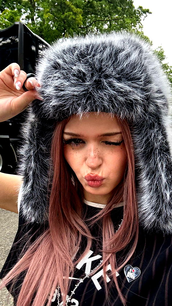 notnevaaadaa image ~ Altpins