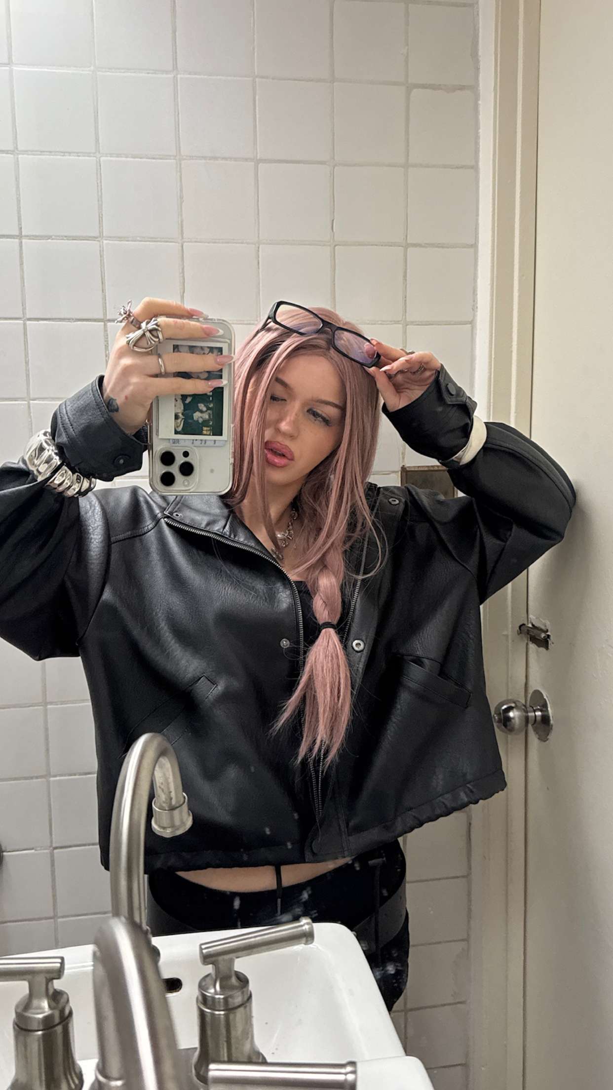 notnevaaadaa snapchat image archive image