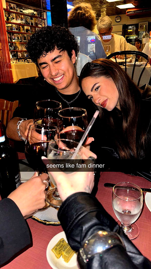 notnevaaadaa image ~ Altpins