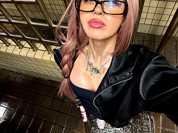 notnevaaadaa image ~ Altpins