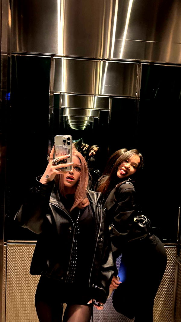 notnevaaadaa image ~ Altpins