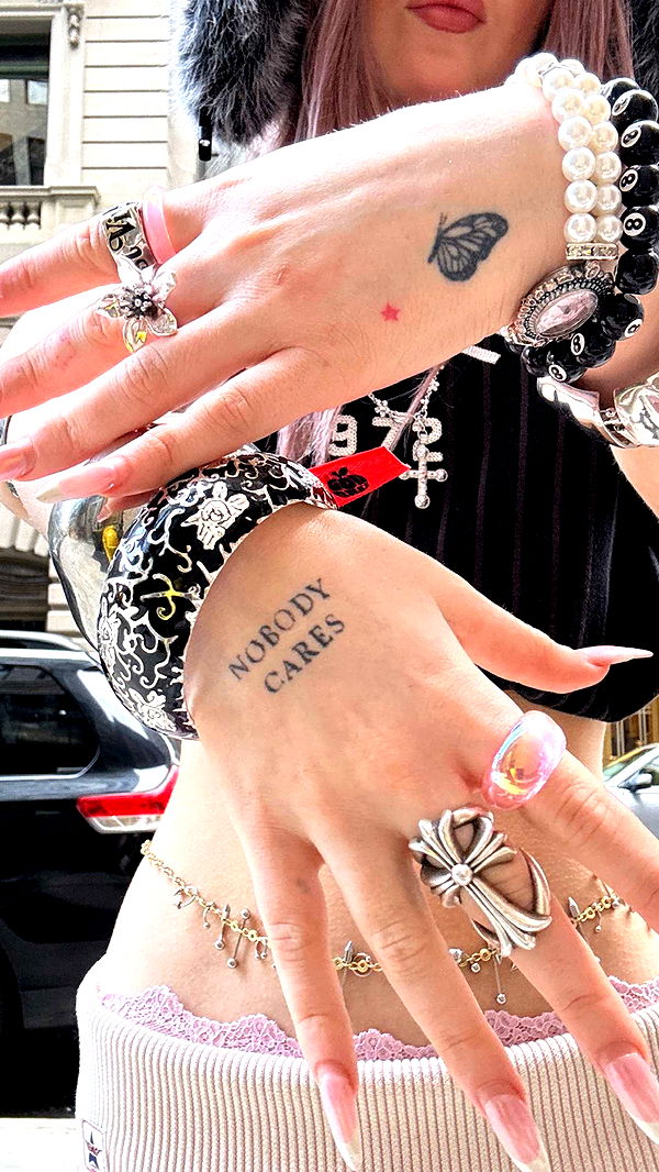 notnevaaadaa image ~ Altpins