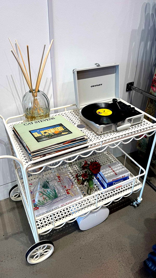 notnevaaadaa image ~ Altpins