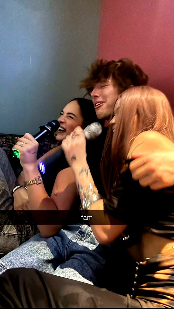 notnevaaadaa image ~ Altpins