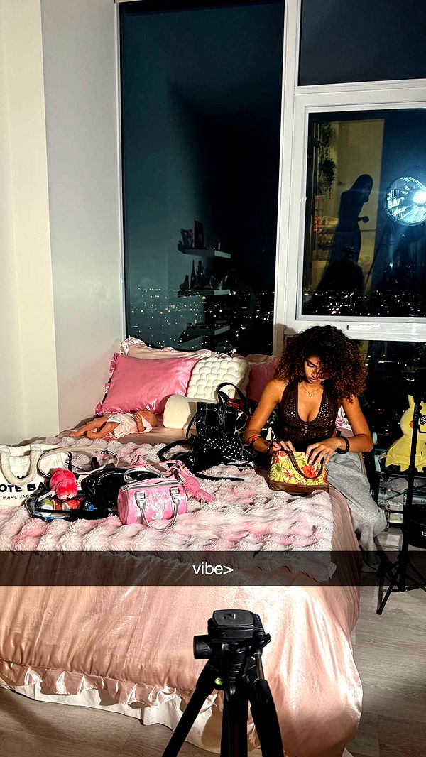 notnevaaadaa image ~ Altpins