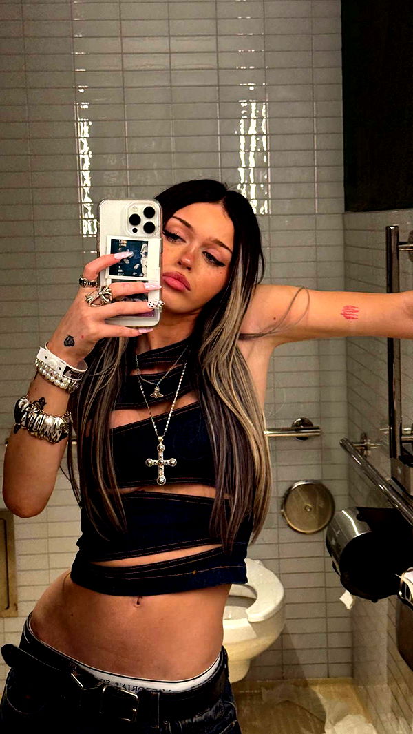 notnevaaadaa image ~ Altpins