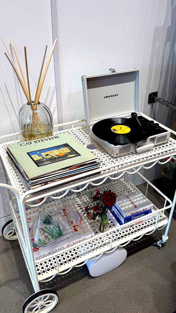 notnevaaadaa image ~ Altpins